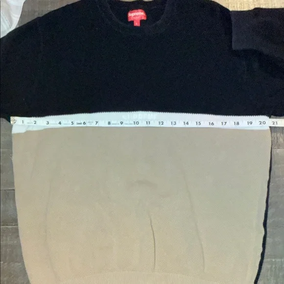 Supreme Colorblock Crewneck Sweater - Black and TanSupreme Split Pique Crewneck